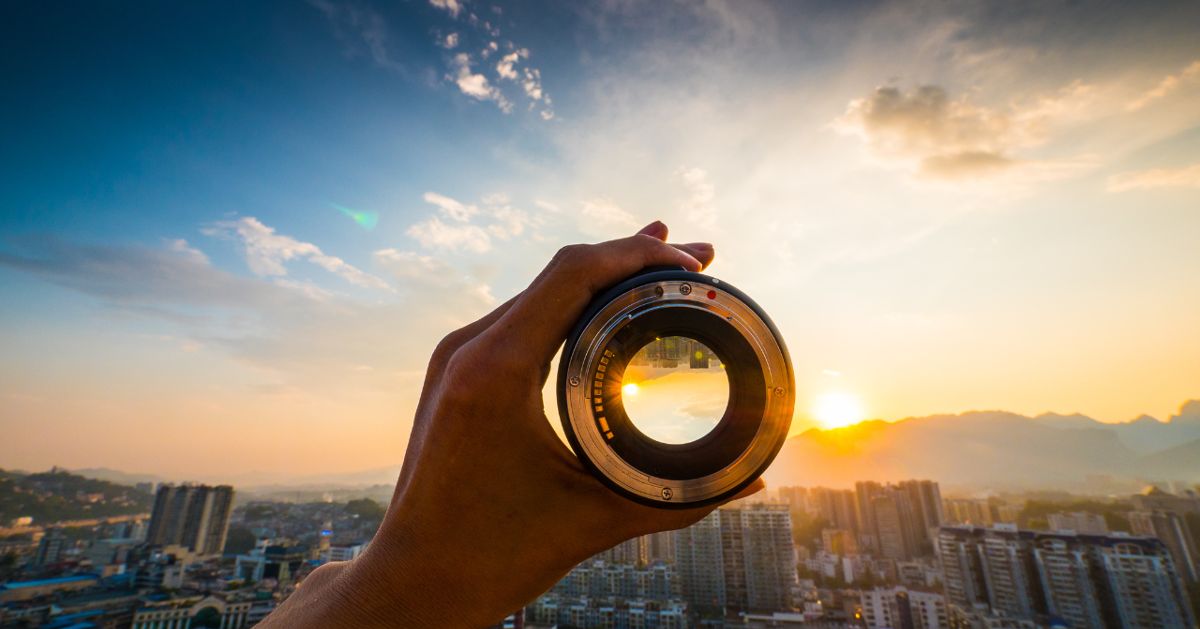 Wide-angle investment lens – Diversifying through a broader stock ...